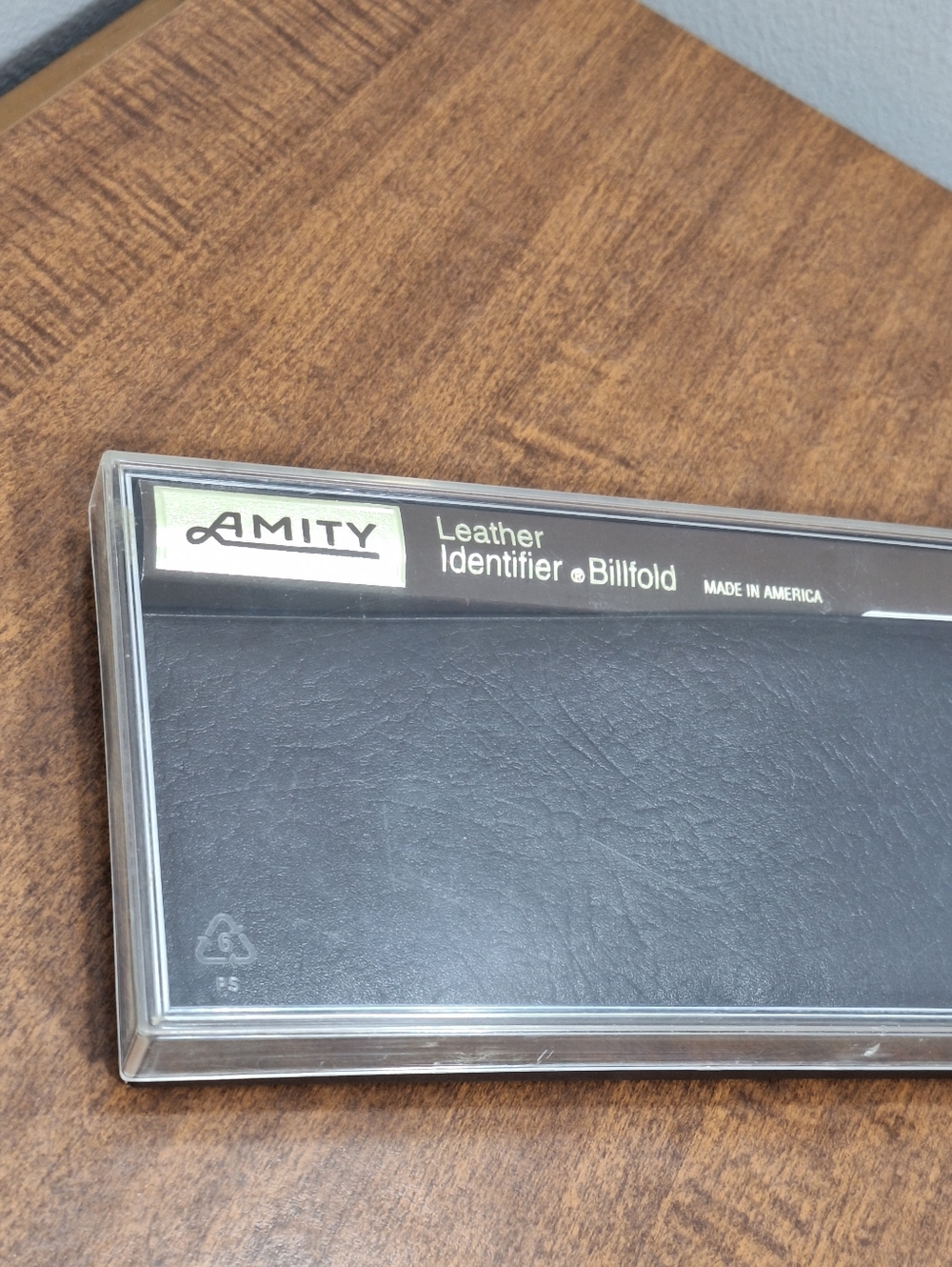 NOS Vintage Amity Brown Leather Mens Bi-fold NIB Identifier Wallet Made In USA